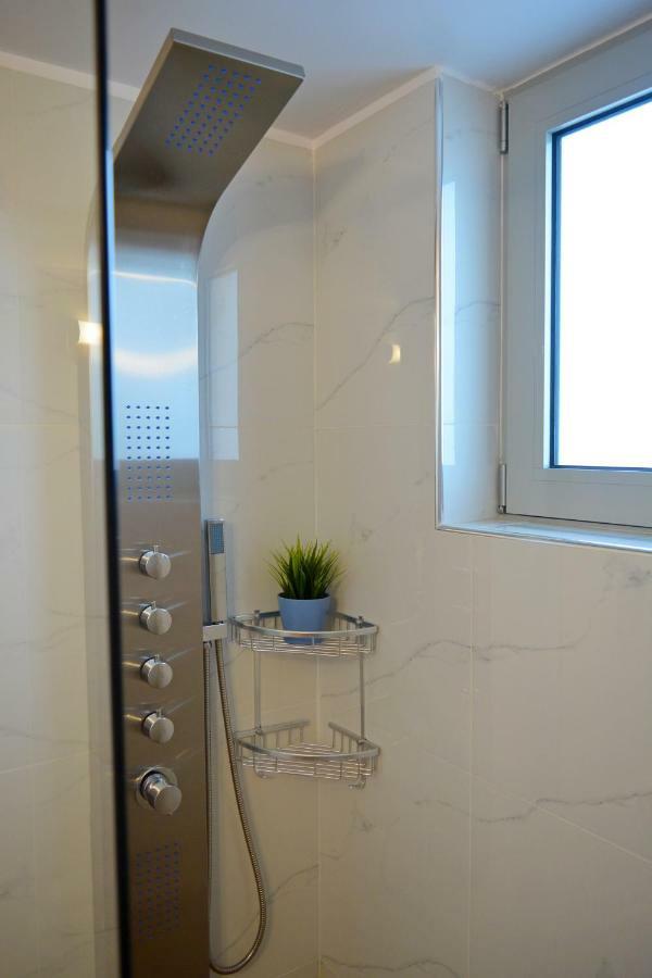 קיסאמוס Balos Residence Private Pool Seafront Seaview מראה חיצוני תמונה