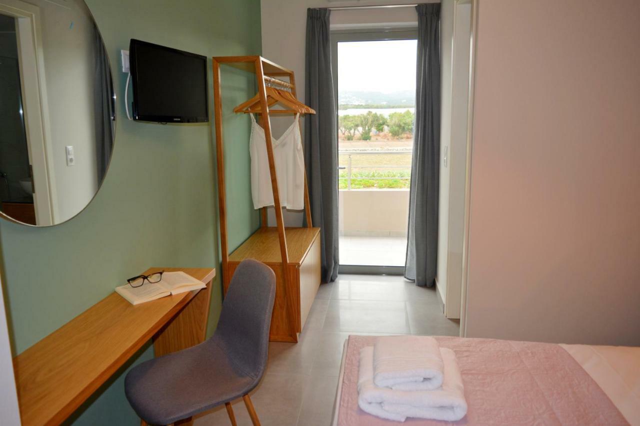 קיסאמוס Balos Residence Private Pool Seafront Seaview מראה חיצוני תמונה